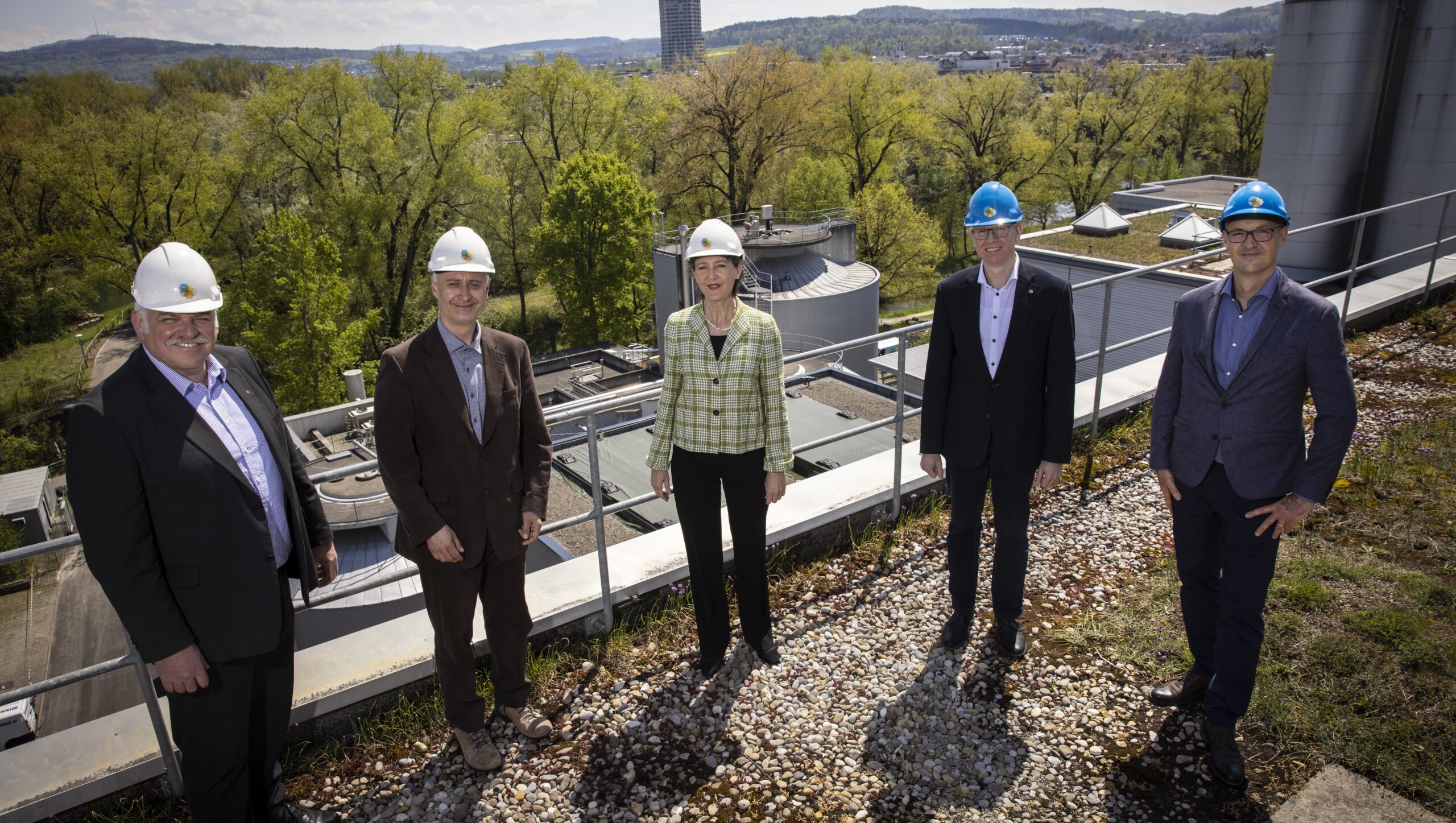 Neue Power-to-Gas-Anlage von Limeco leistet positiven Beitrag zur Klimawende. Bundesrätin Simonetta Sommaruga besichtigt die erste industrielle Anlage der Schweiz.